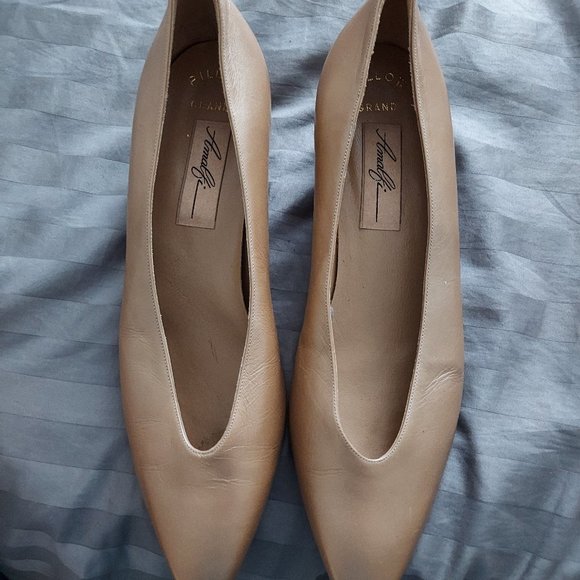 Women's Amalfi Kitten Heels - Picture 1 of 4